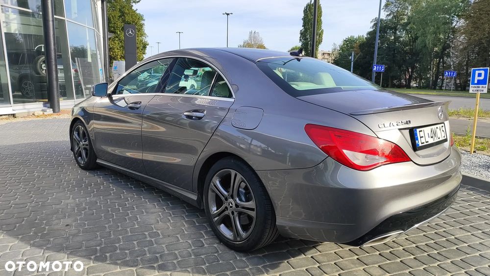 Mercedes-Benz CLA 250 4Matic 7G-DCT Sport - 7