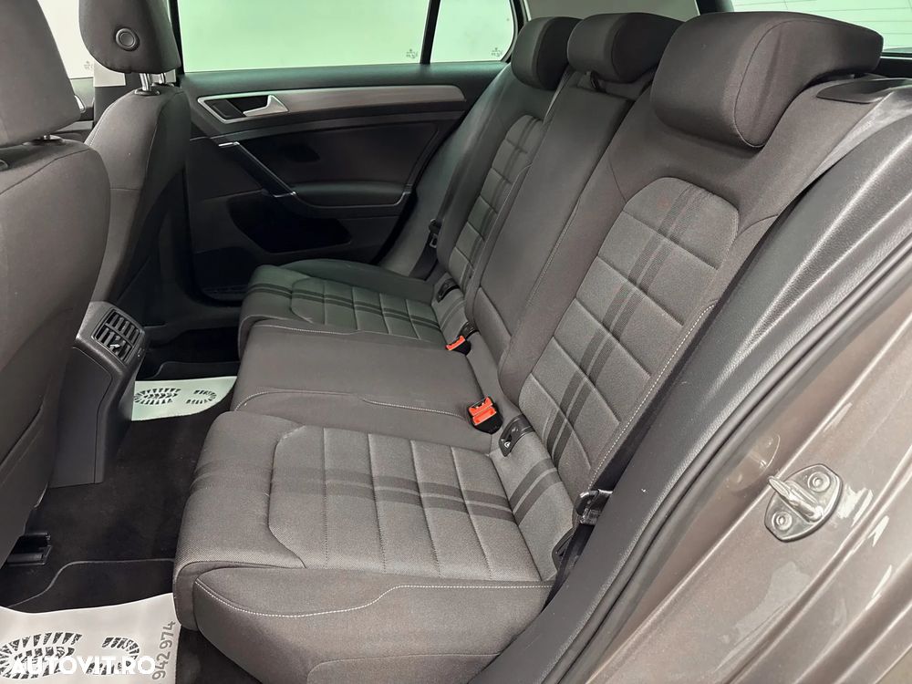 Volkswagen Golf 1.6 TDI BlueMotion Technology Comfortline - 20