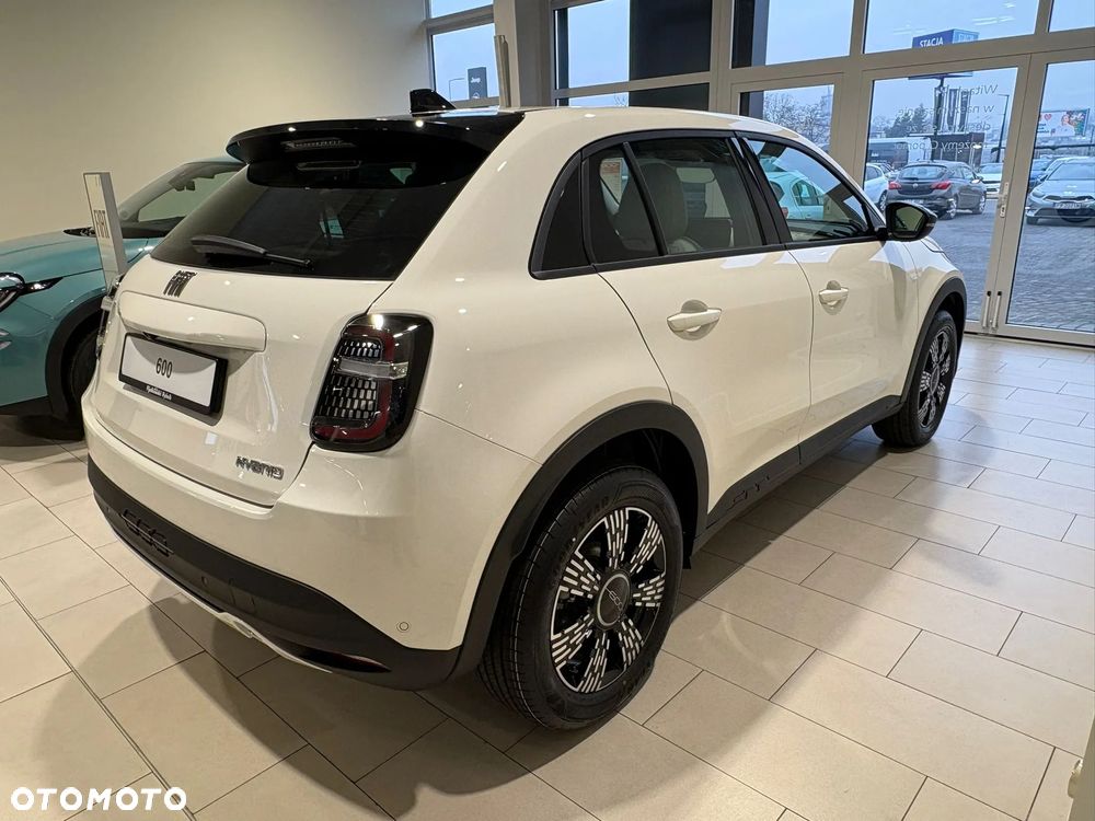 Fiat 600 1.2 Turbo Icon eDCT - 5