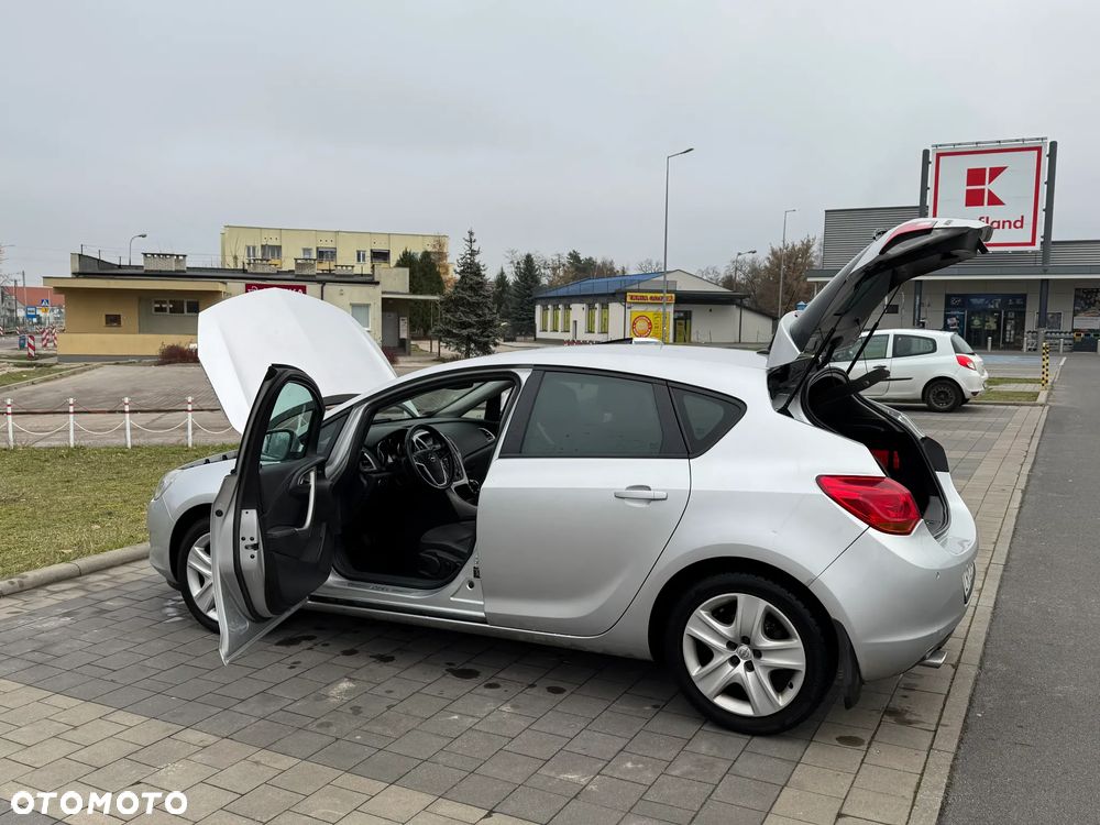 Opel Astra 1.4 T Edition 150 - 20