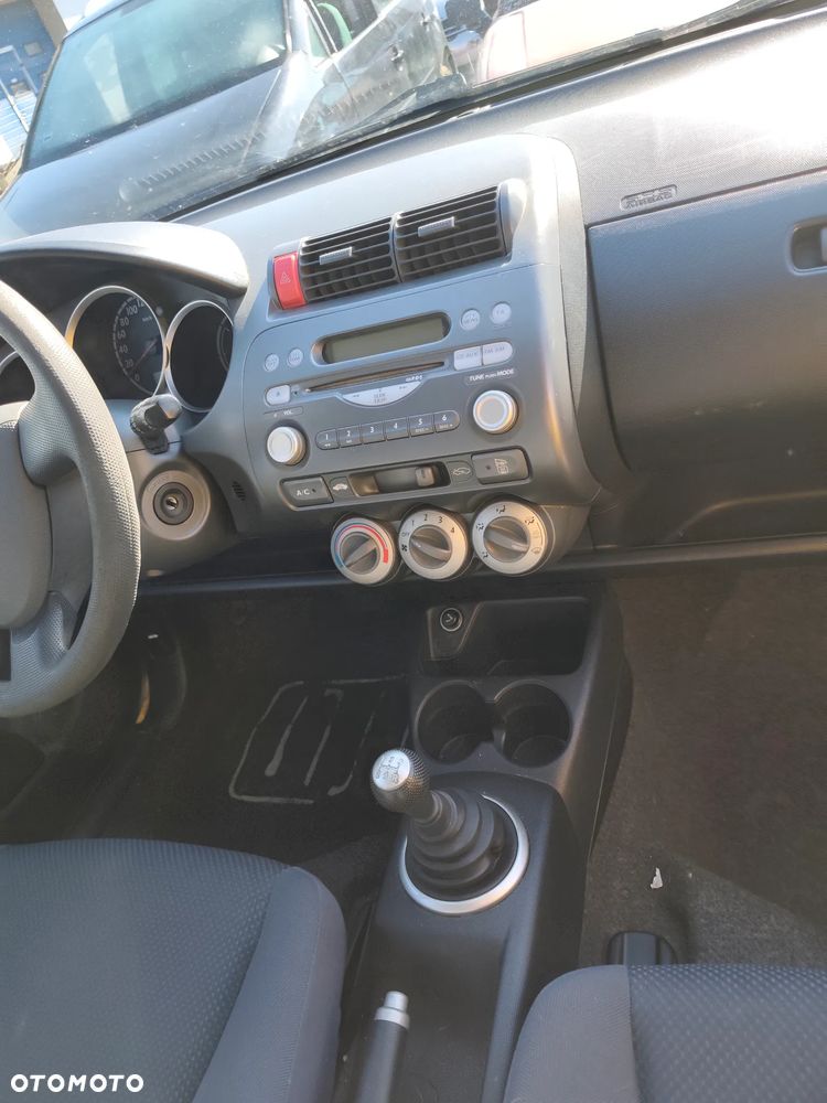 Honda JAZZ 2005 na części drzwi szyba fotel lampa luterko kratka zderzak itp - 8