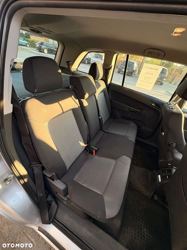 Opel Zafira 1.8 - 16