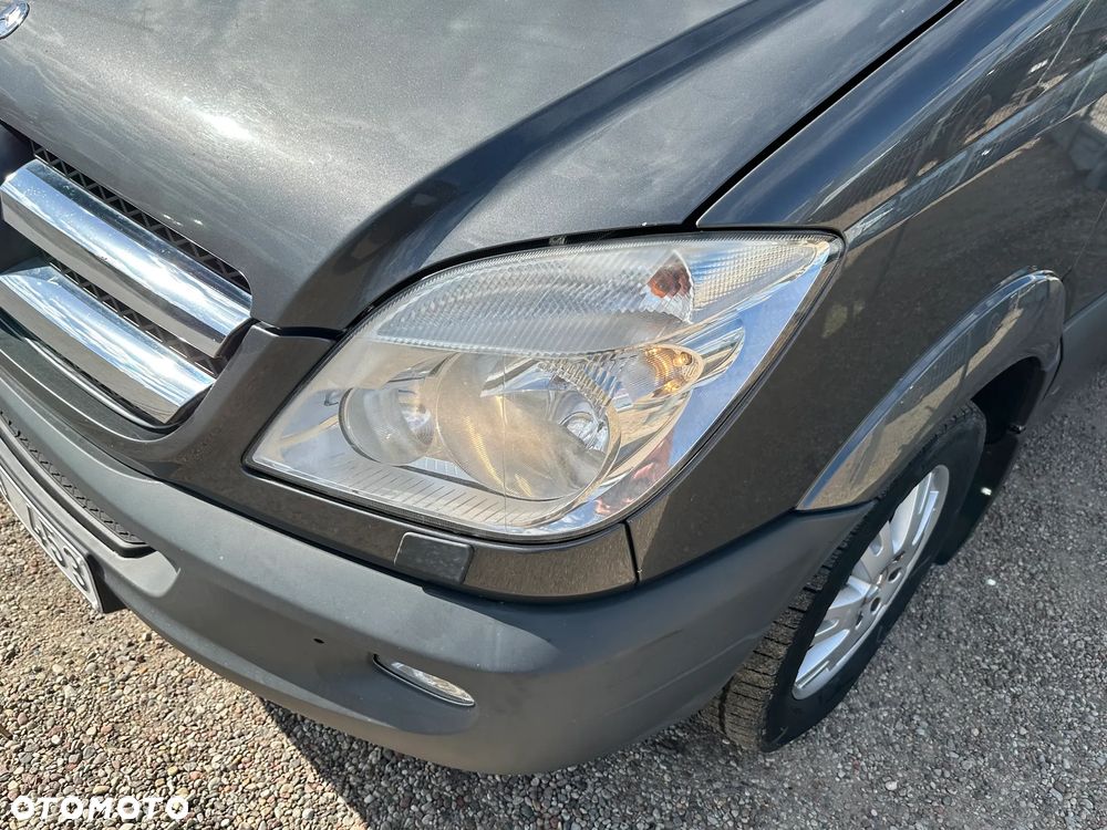 Mercedes-Benz Sprinter W906 - 13