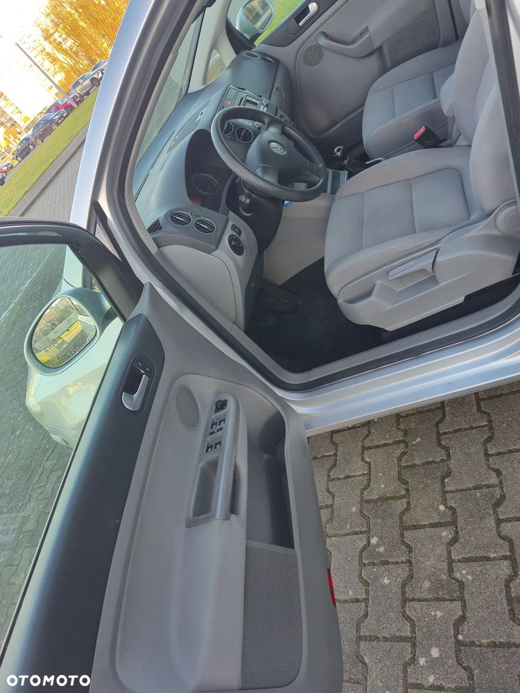 Volkswagen Golf Plus - 15