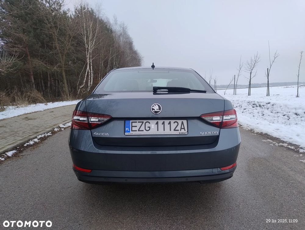 Skoda Superb 2.0 TDI Ambition - 6