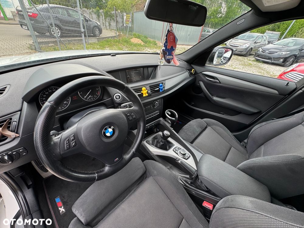 BMW X1 sDrive20i Sport Line - 25