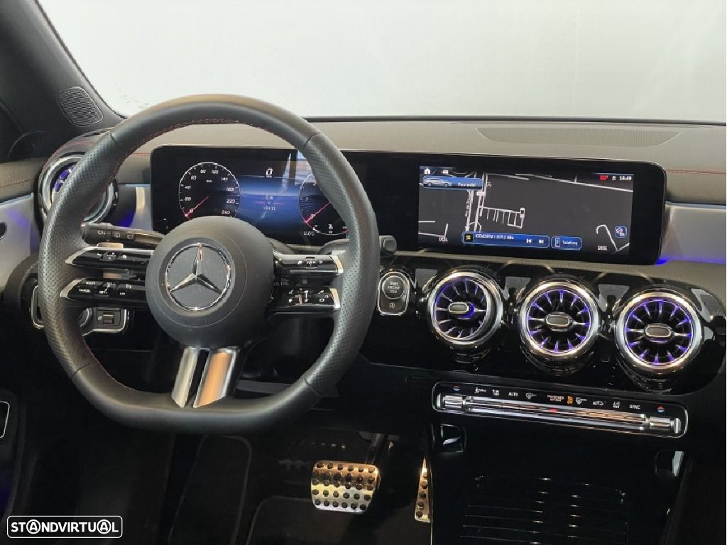 Mercedes-Benz CLA 180 - 12