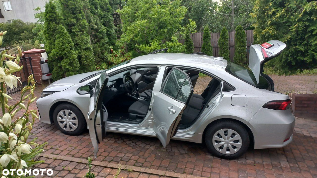 Toyota Corolla - 4