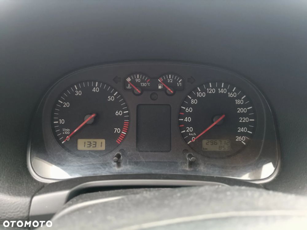Volkswagen Golf IV 1.6 Comfortline - 8