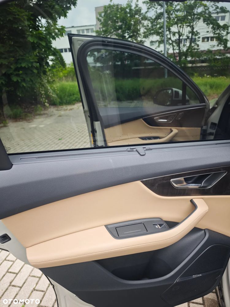 Audi Q7 - 15