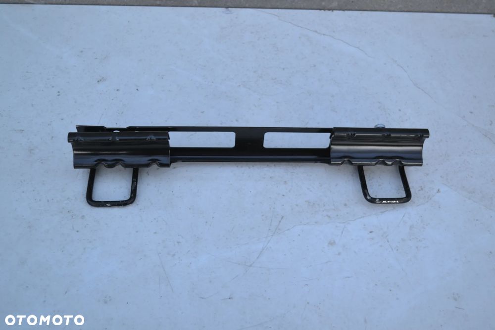 AUDI A3 8P SKODA OCTAVIA II VW GOLF V GOLF V PLUS EOS JETTA MOCOWANIE FOTELIKA ISOFIX PRZÓD PRZEDNIE 8329652C - 1