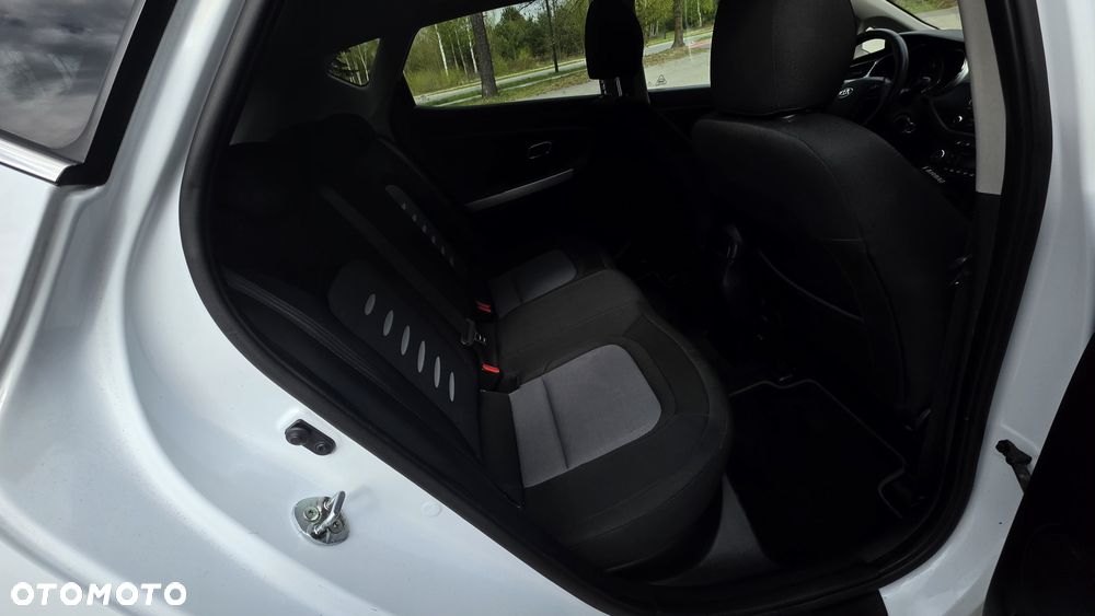 Kia Ceed 1.6 GDI Edition 7 - 24