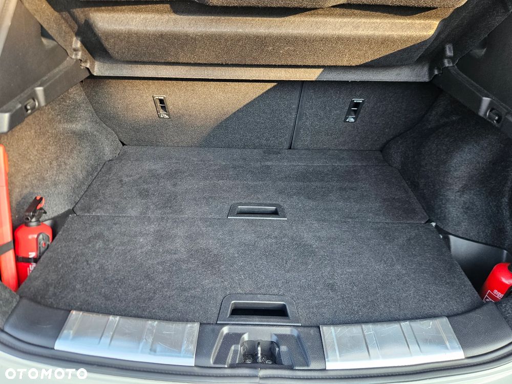 Nissan Qashqai 1.6 DIG-T N-Connecta - 25