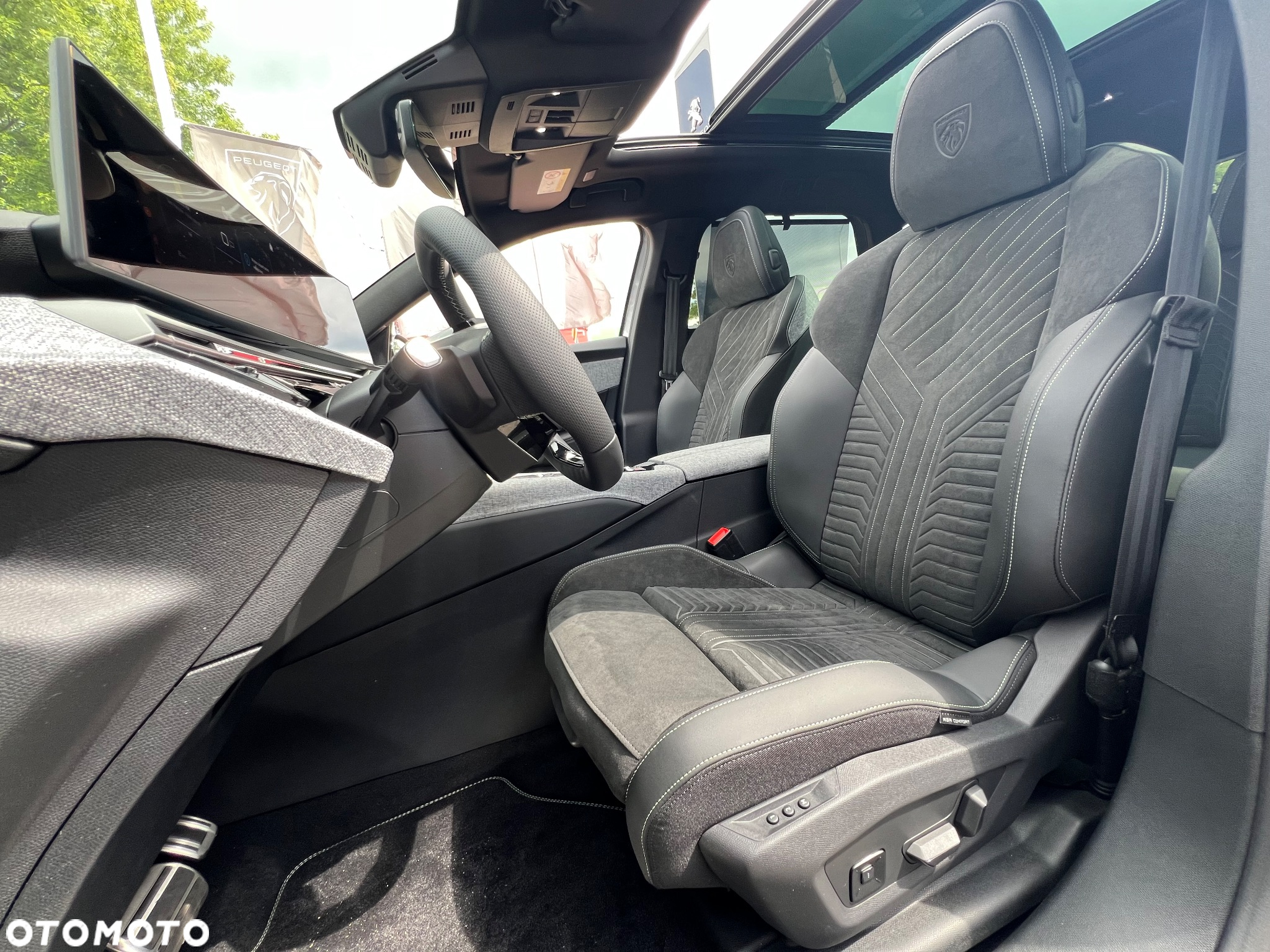Peugeot 5008 1.2 PureTech mHEV GT S&S e-DCS6 - 14