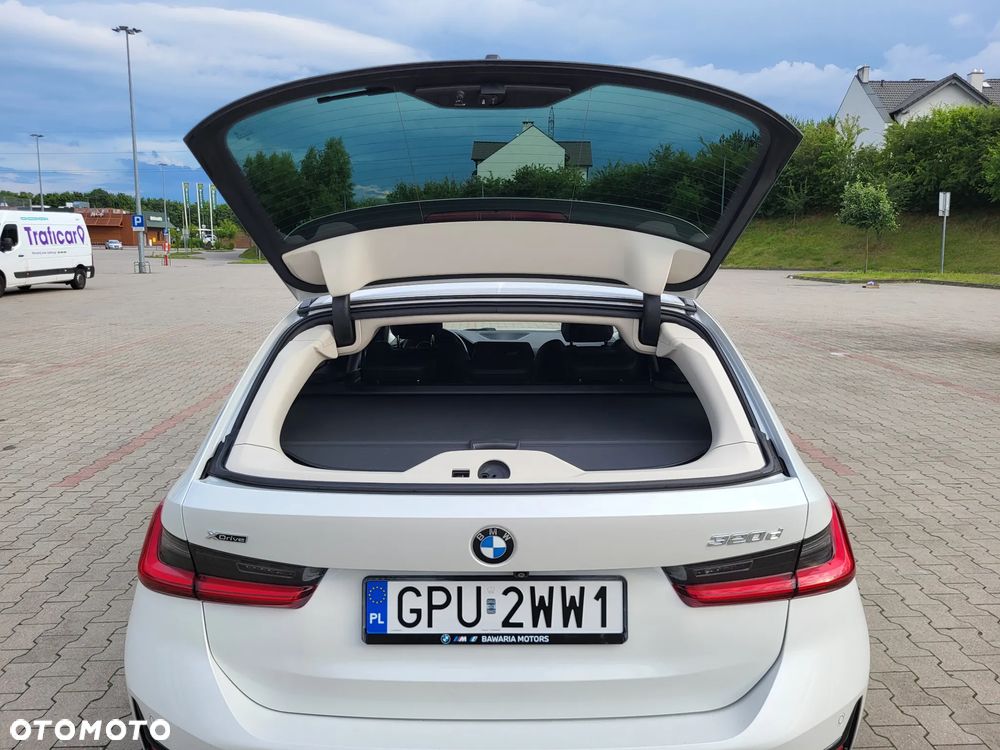 BMW Seria 3 320d xDrive Advantage - 9