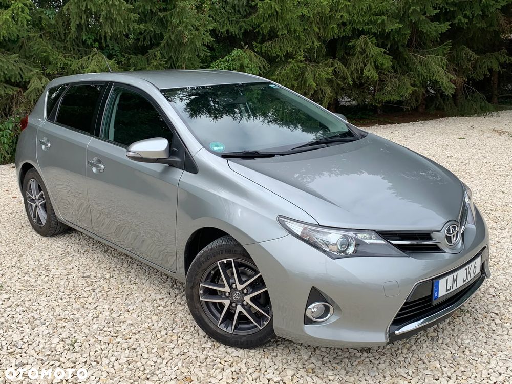 Toyota Auris 1.6 Prestige - 17