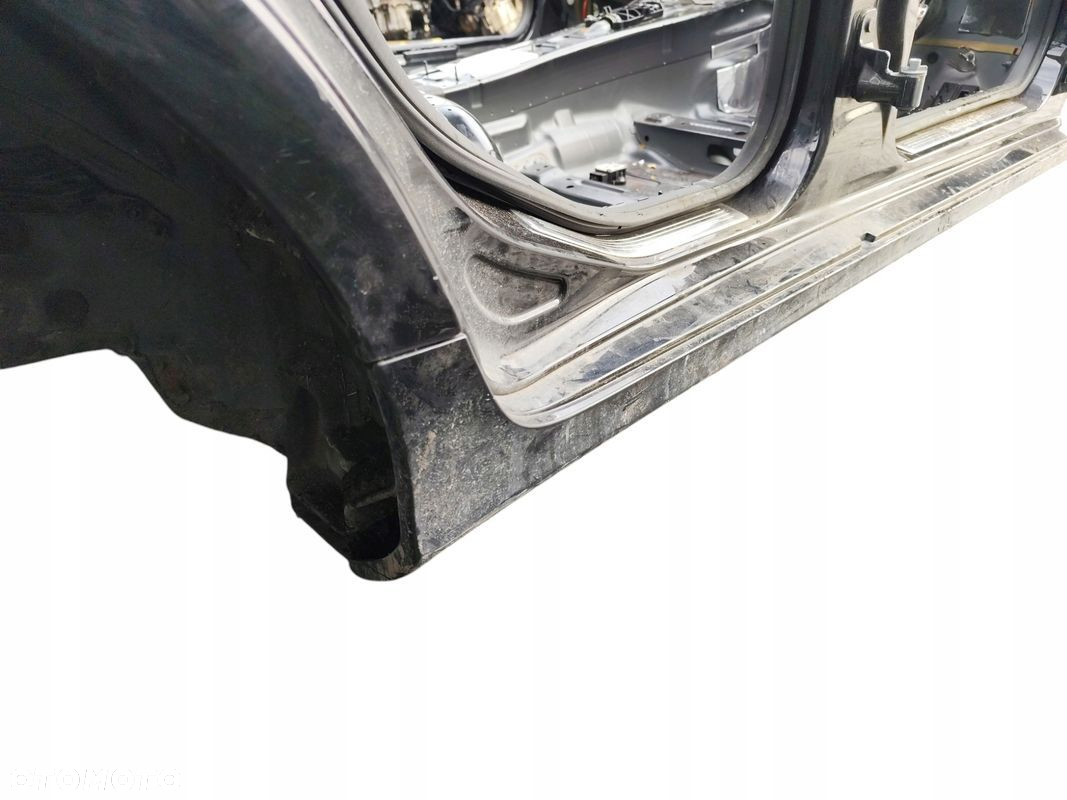 PRÓG PRAWY SŁUPEK ŚRODKOWY MERCEDES CLS C218 W218 KOLOR 197 - 5