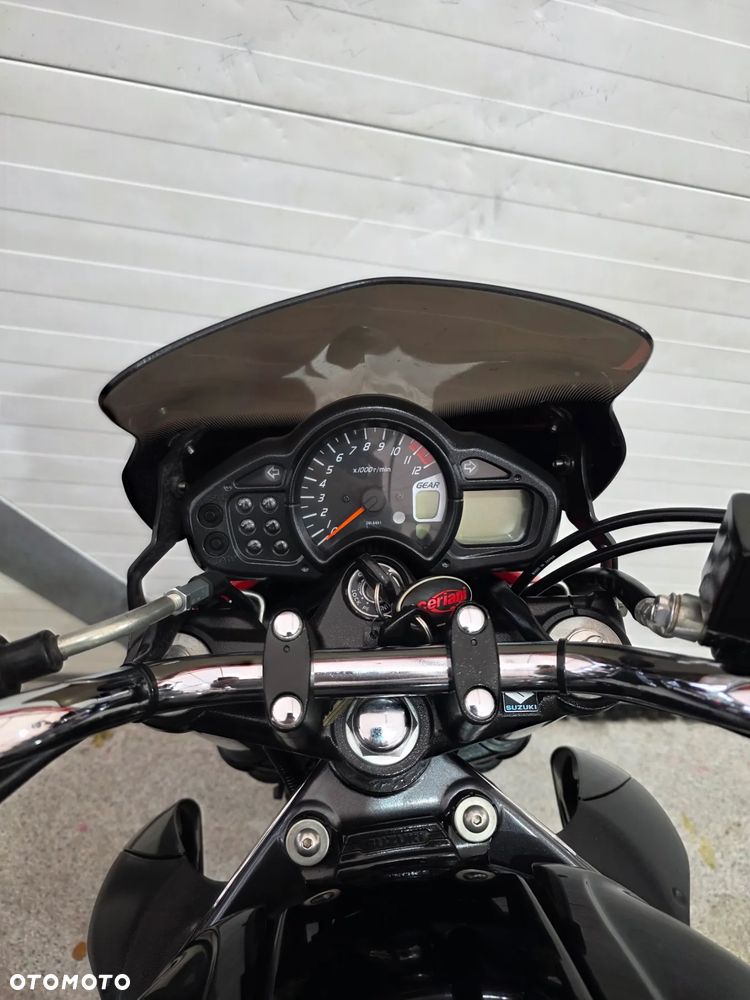 Suzuki Gladius - 24