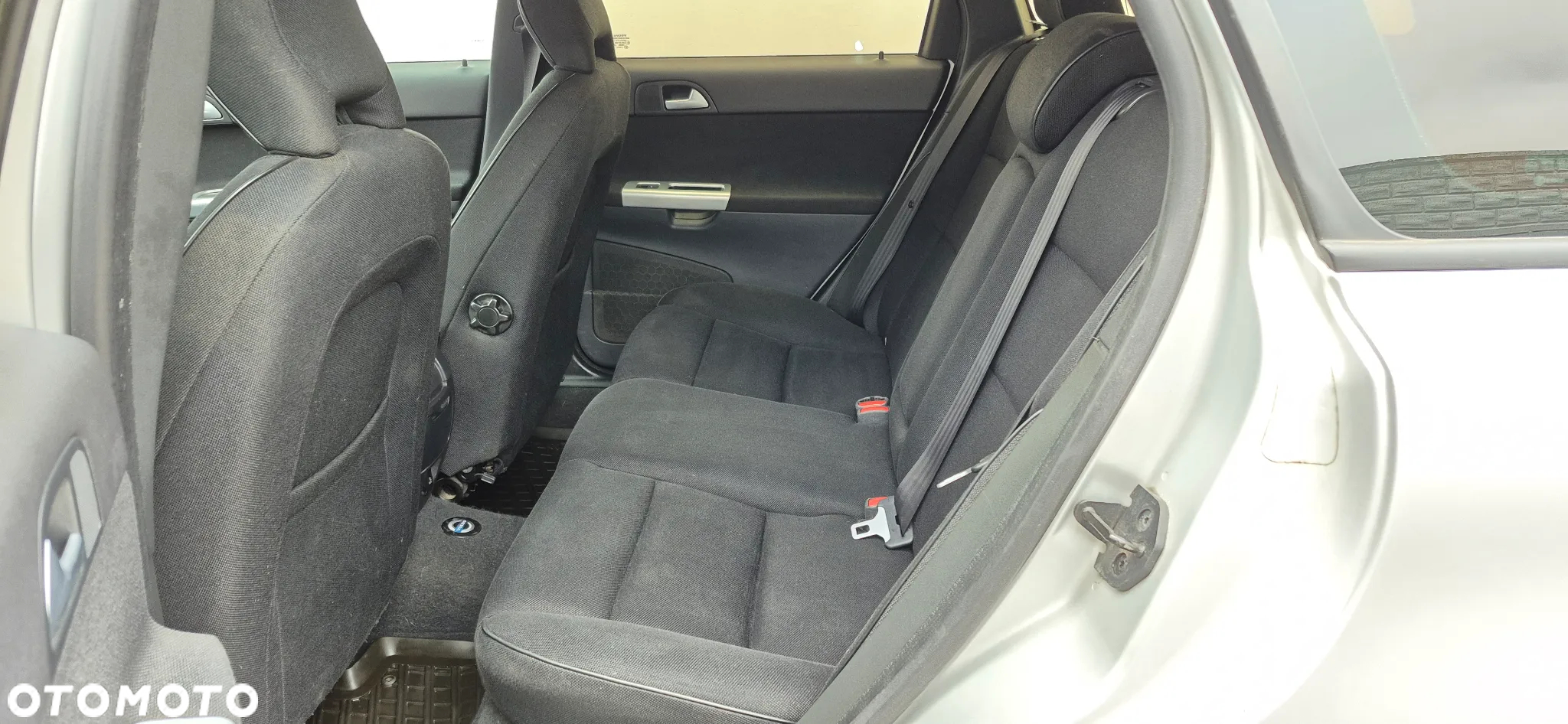 Volvo V50 2.0D R-Design Kinetic - 9