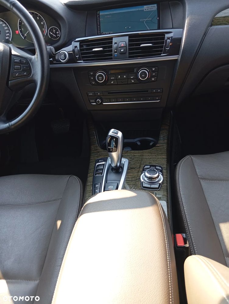 BMW X3 28i xDrive - 9