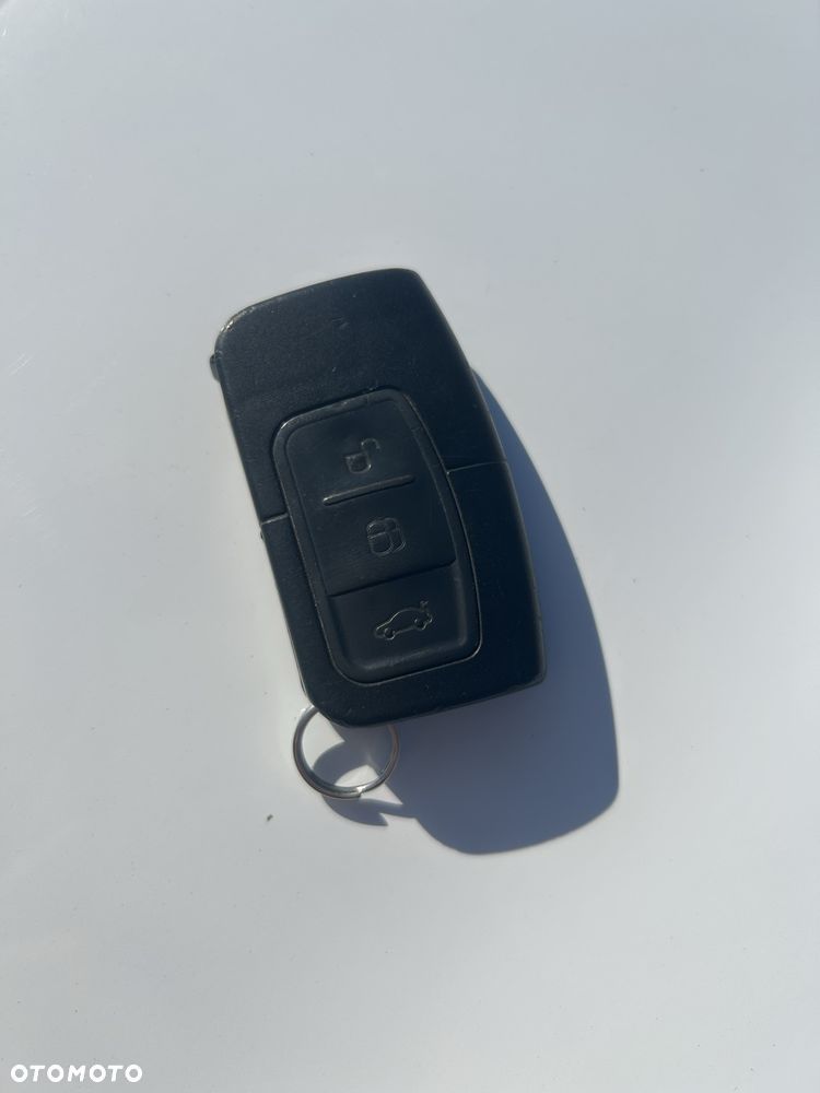 Ford Kuga 2.0 TDCi 4x4 Titanium - 16