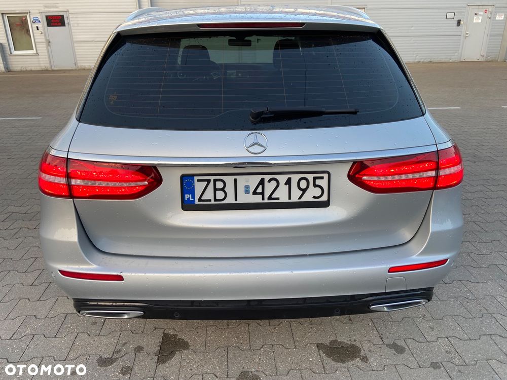 Mercedes-Benz Klasa E 220 d 9G-TRONIC Exclusive - 7
