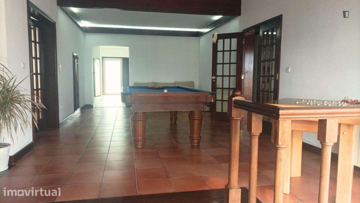 Quarto - localizado em Viseu - Grande imagem: 4/26