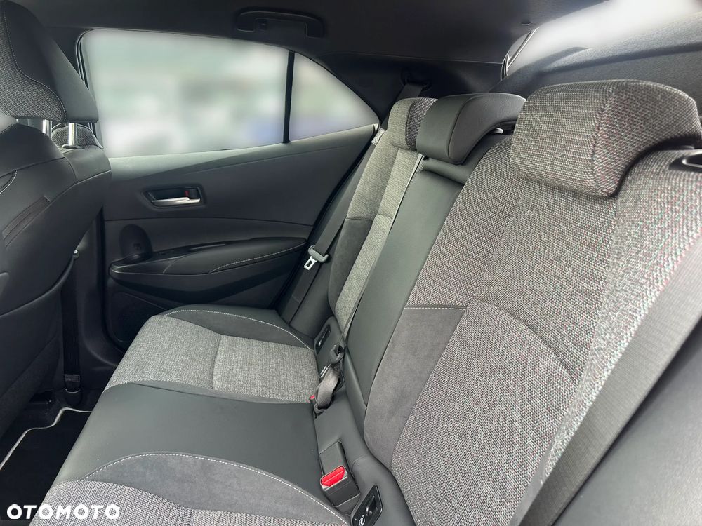 Toyota Corolla 1.8 Hybrid Style - 40