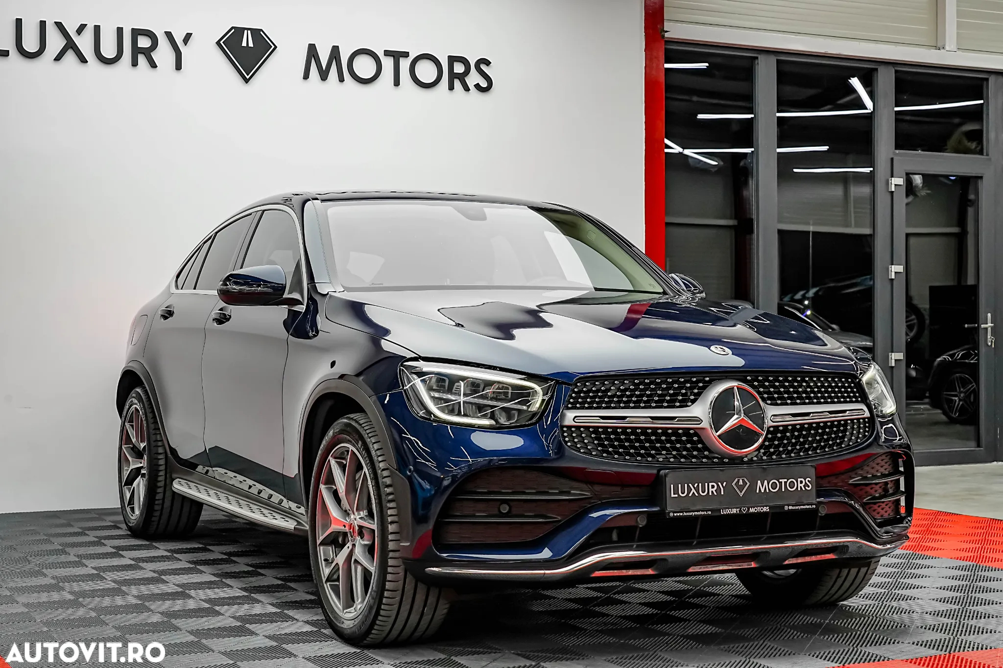 Mercedes-Benz GLC 200 4Matic 9G-TRONIC AMG Line - 5