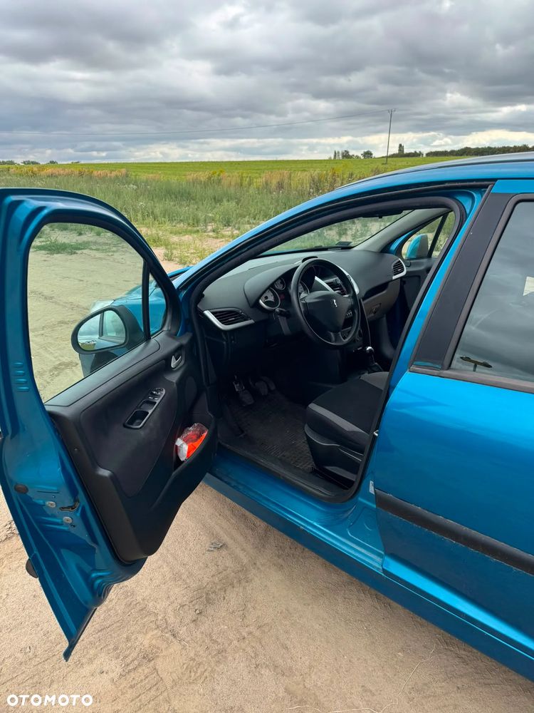 Peugeot 207 1.4 Presence - 14