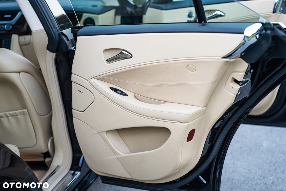 Mercedes-Benz CLS 500 7G-TRONIC - 15