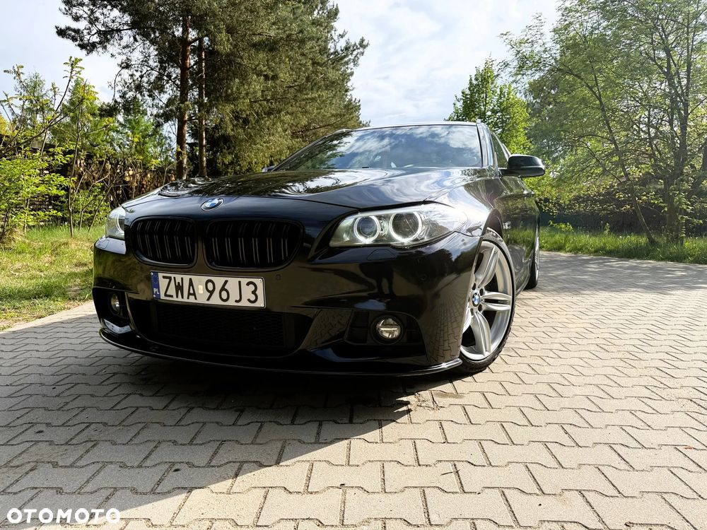 BMW Seria 5 525d Sport-Aut Luxury Line - 14