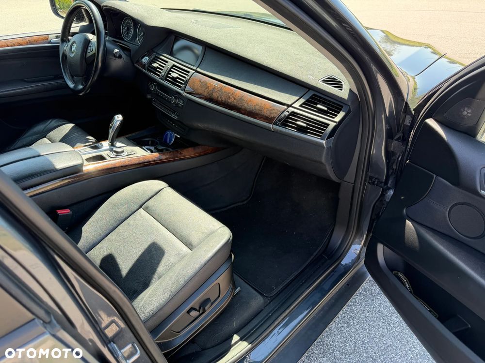 BMW X5 3.5i xDrive - 10