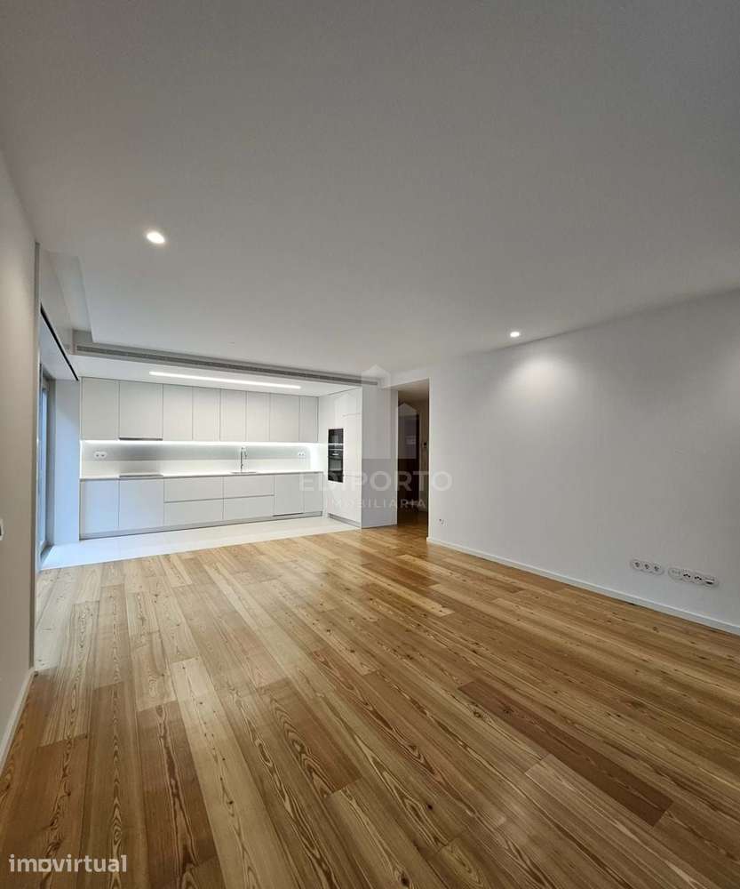 Apartamento T2 Seca do Bacalhau com terraço de 130m2 e box para 2 carr - Grande imagem: 3/29