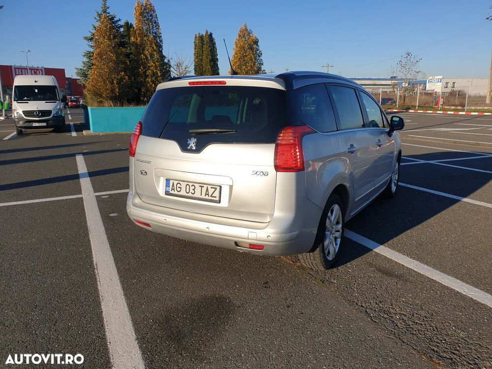 Peugeot 5008 HDI FAP 110 Premium - 13