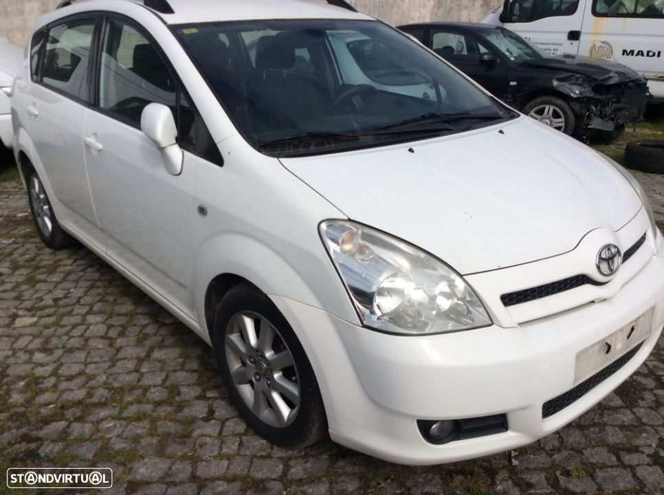Toyota Corolla Verso - 9