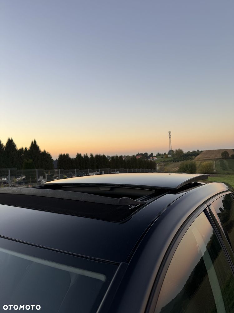 Volkswagen Golf - 6
