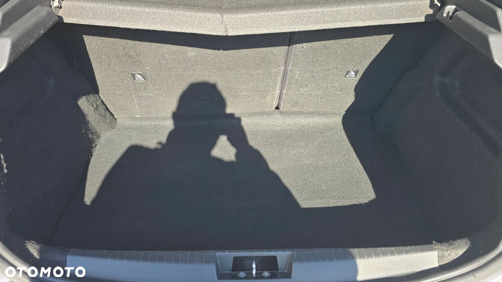 Peugeot 208 1.2 PureTech Like S&S - 12