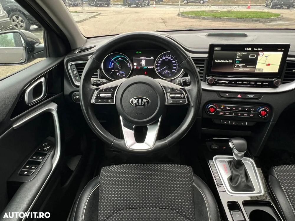 Kia XCeed 1.6 GDI 6DCT PHEV Vision - 13