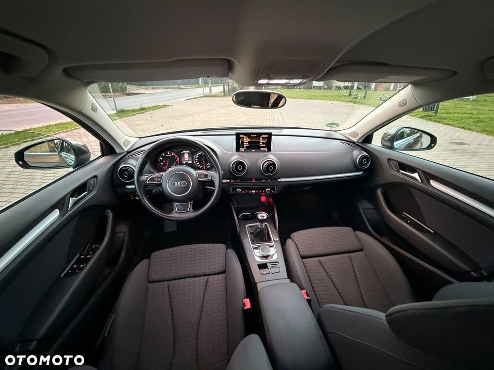 Audi A3 Sportback 1.4 TFSI Premiere Edition - 16