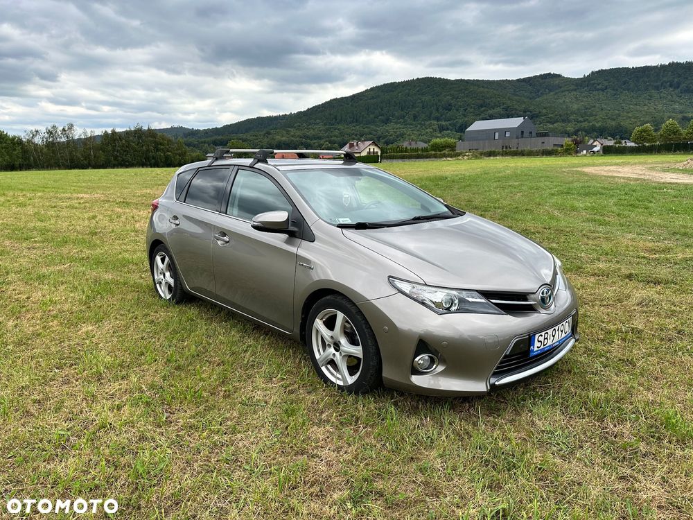Toyota Auris 1.8 HSD Luna - 2