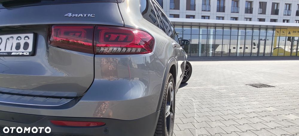 Mercedes-Benz GLB 200 d 4-Matic AMG Line 8G-DCT - 16