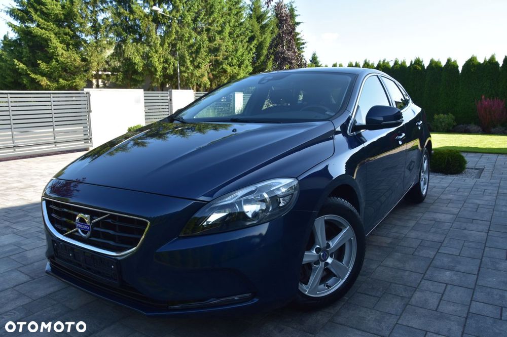 Volvo V40 D4 Drive-E Momentum - 9