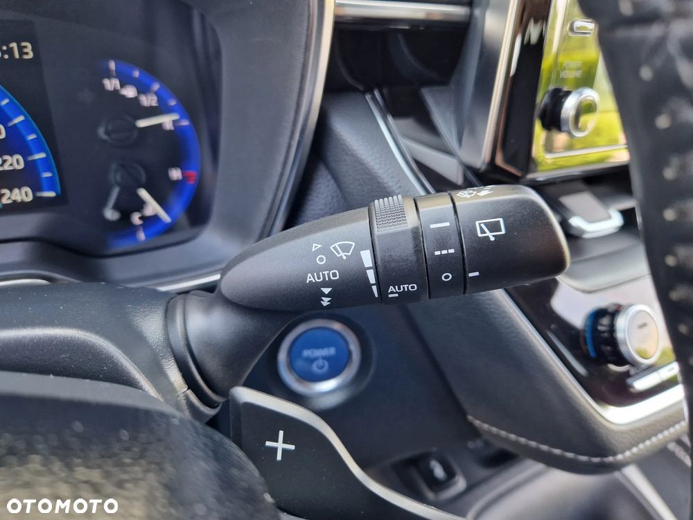 Toyota Corolla 2.0 Hybrid Executive - 36