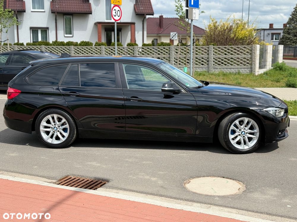 BMW Seria 3 320d Efficient Dynamics Sport Line - 3
