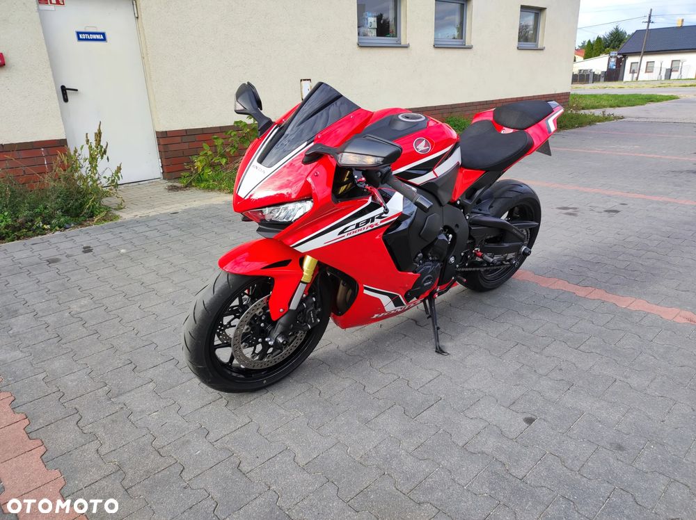 Honda CBR - 2