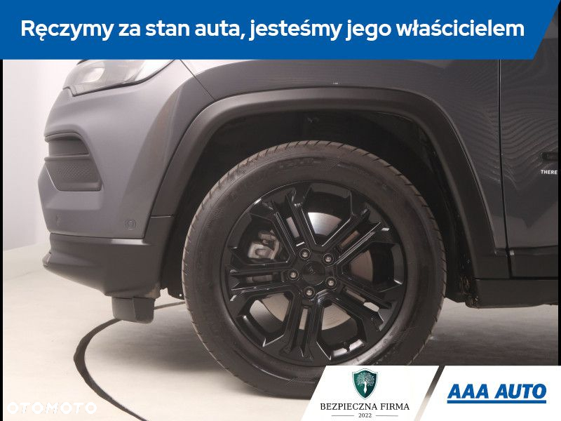 Jeep Compass - 16