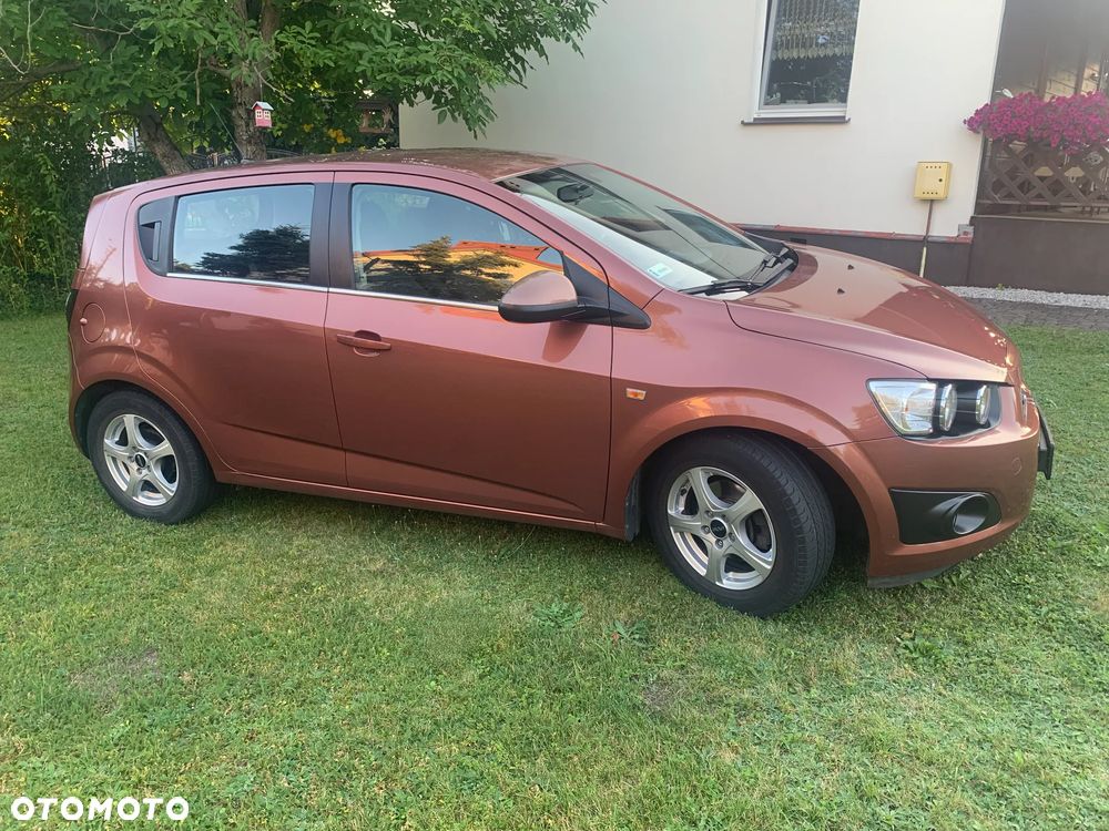Chevrolet Aveo 1.6 LTZ - 6