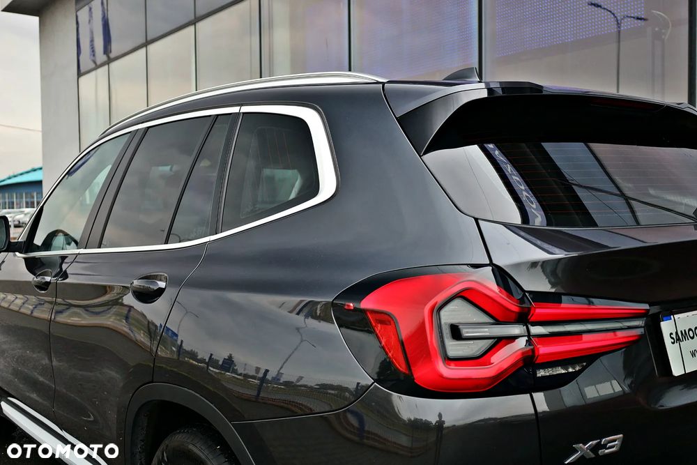 BMW X3 xDrive20i - 11
