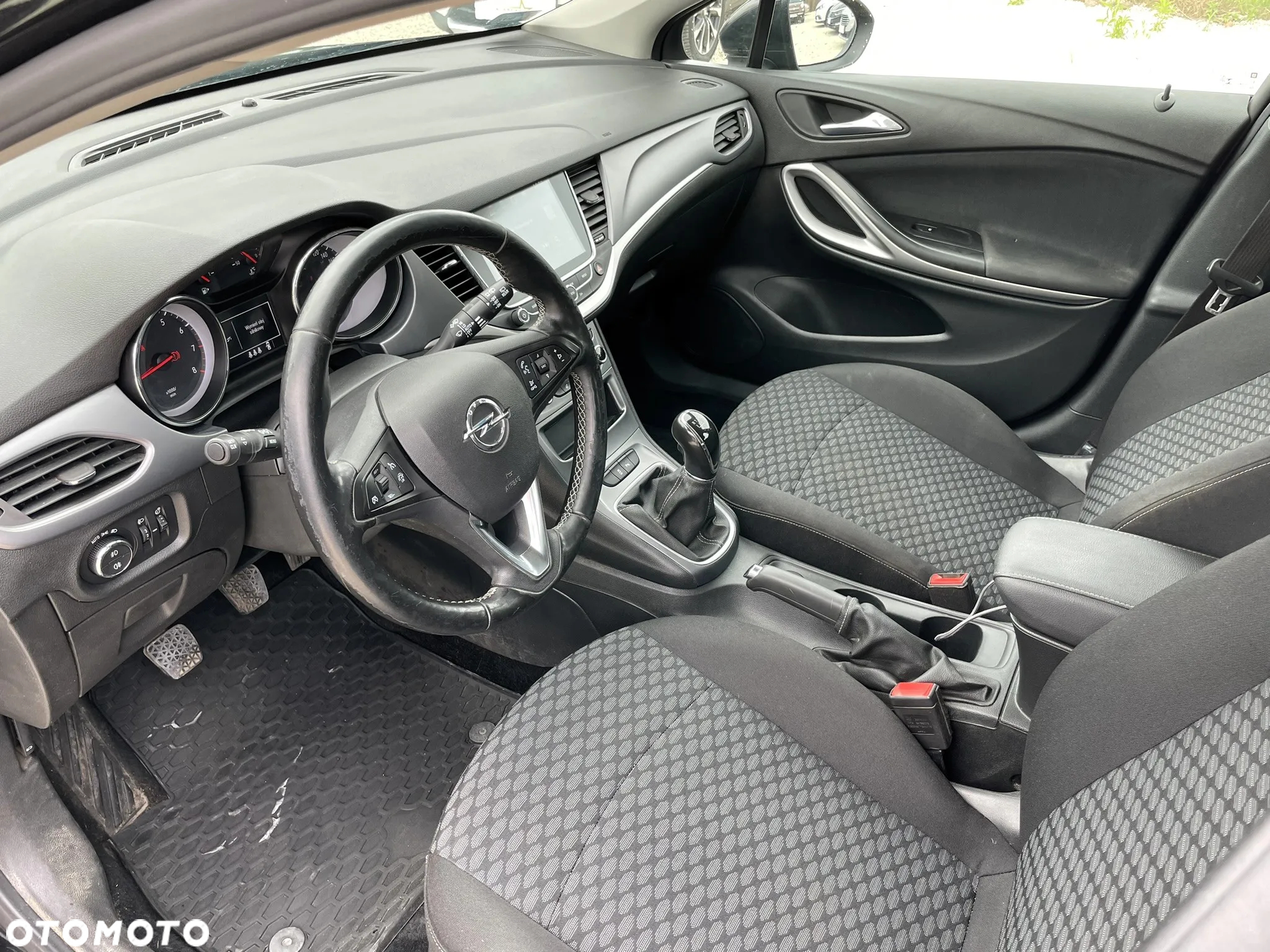 Opel Astra V 1.4 T Enjoy - 9